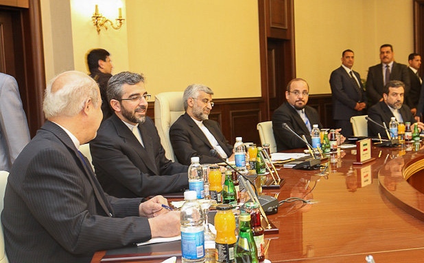 IranianDelegationTableISNA.jpg
