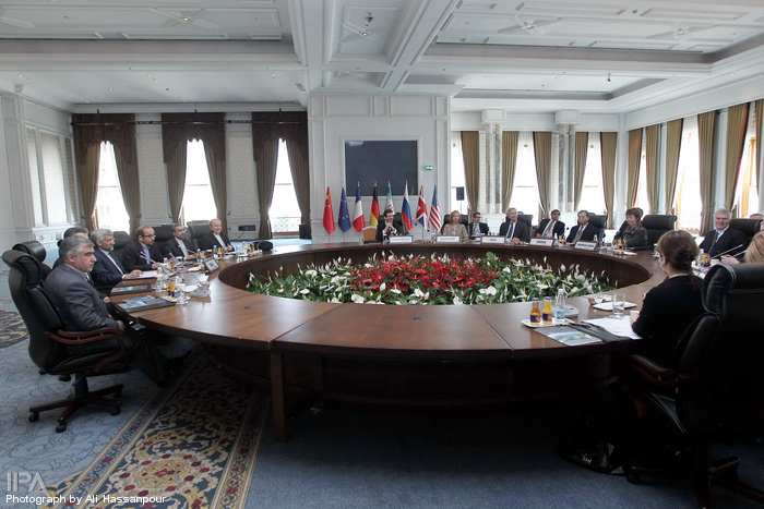 IstanbulRoundtable.jpg