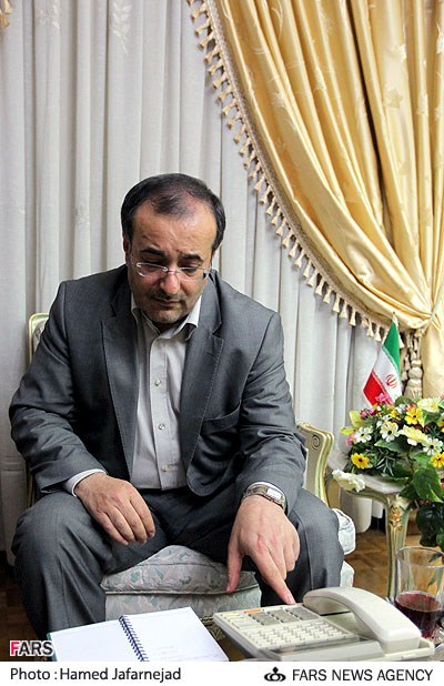 MehdiGhazanfariPhone.jpg