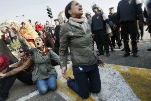 87a61-Egyptian-Women-Protest-25-300x201.jpg
