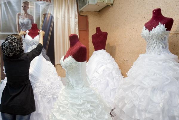 Wedding-Industry-in-Iran.jpg