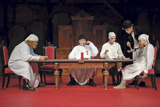 antigone2.jpg