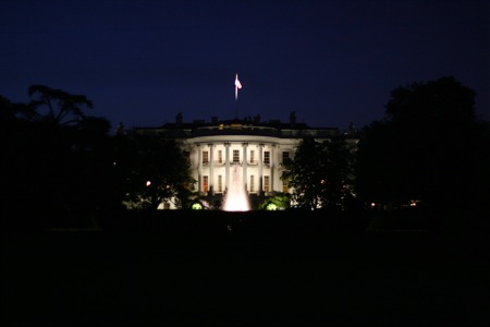white-house-at-night.jpg